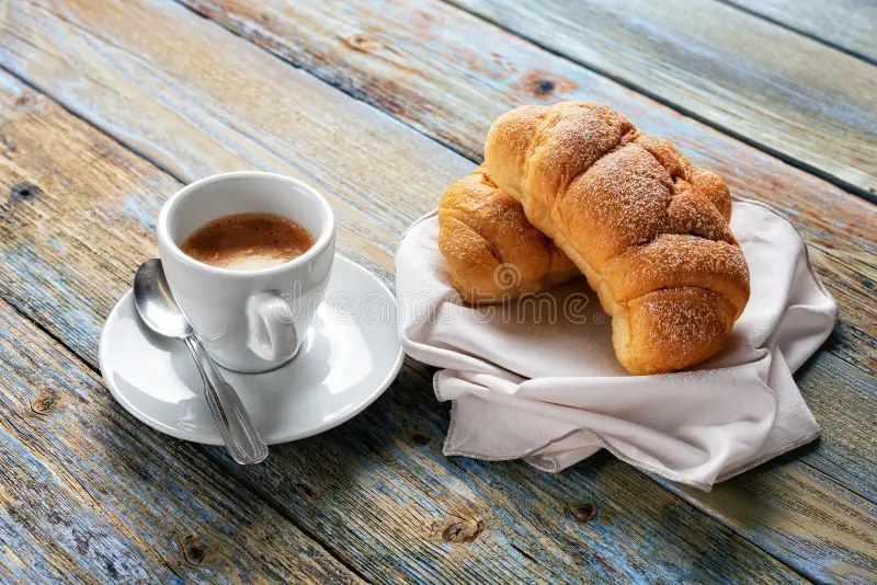 Tea OR Espresso OR Americano +  Brioche OR Cupcake